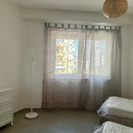 Lady Sunshine B&b- Center Appartement Tirana